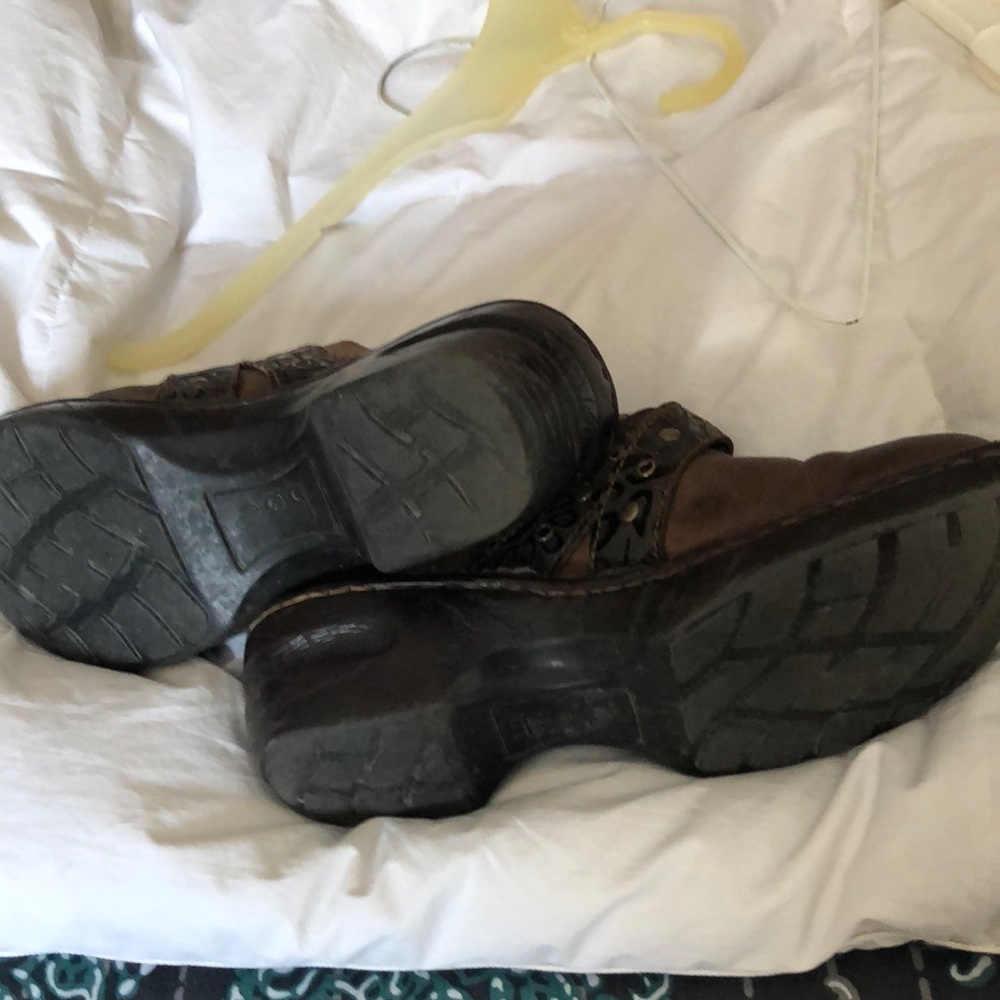 Clogs - Picture 2 of 2